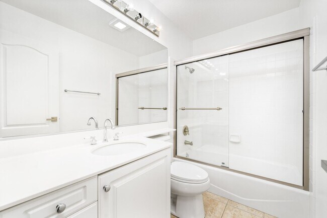 Building Photo - Newport Beach Townhome  for Lease
