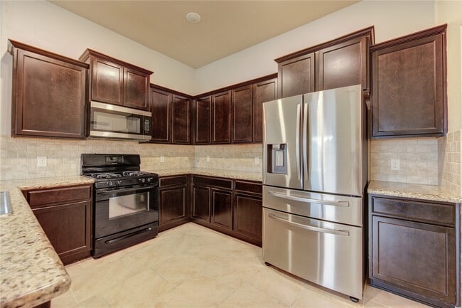 Building Photo - 734 Mill Spring Ct