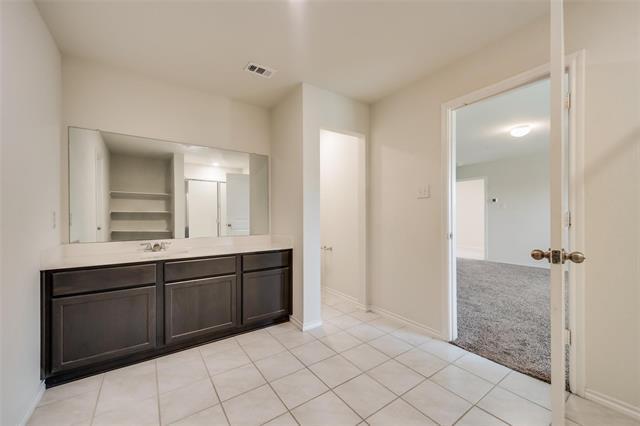 Building Photo - 809 Costlow Ln