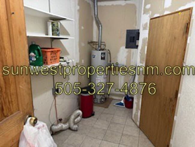 Building Photo - 3 Bedroom, 1 Bath House