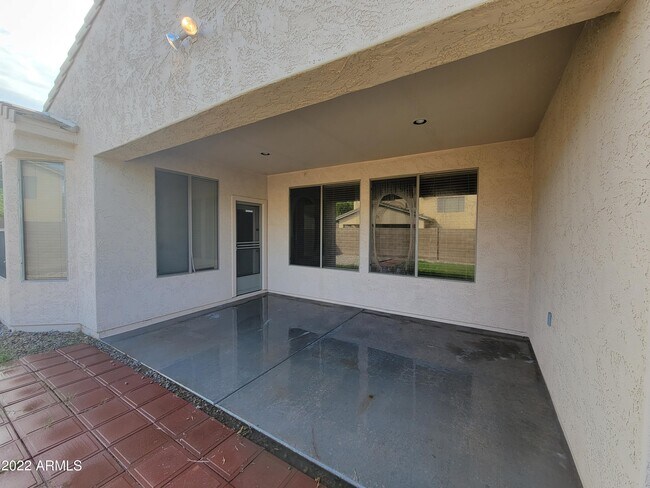 Building Photo - 958 E Scorpio Pl