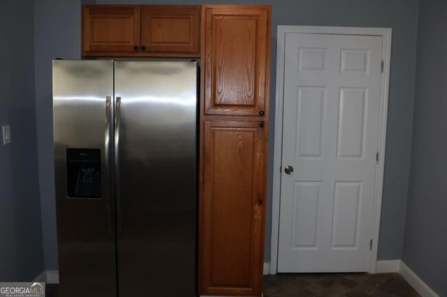 Building Photo - 1526 Childress Dr SW