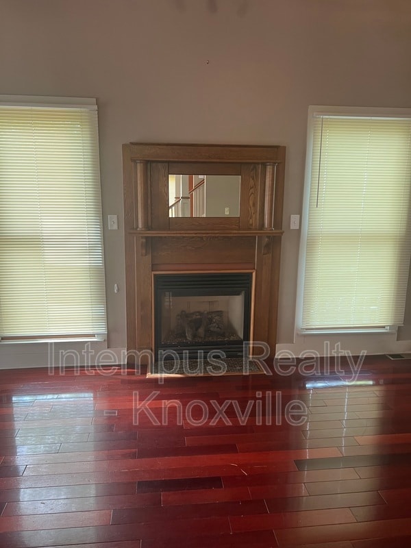 Building Photo - 229 Deaderick Ave