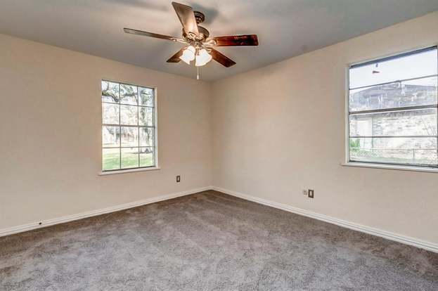 Building Photo - 219 Schley St