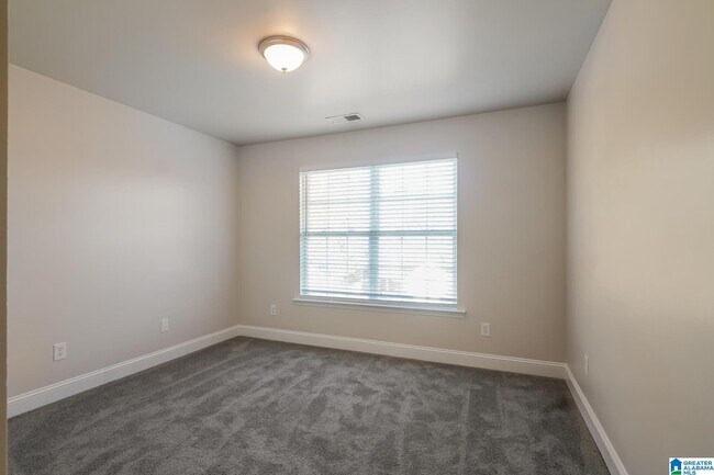 Building Photo - 100 Chesser Loop Rd