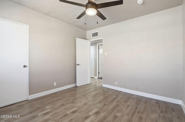 Building Photo - 3100 McKinley Ave