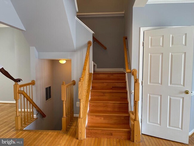 Building Photo - 11749 Batley Pl