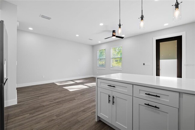 Building Photo - 176 S Lemon Ave