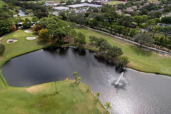 Building Photo - 900 Cove Cay Dr