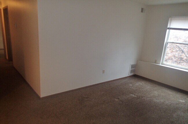 Building Photo - 1278 Brittain Rd