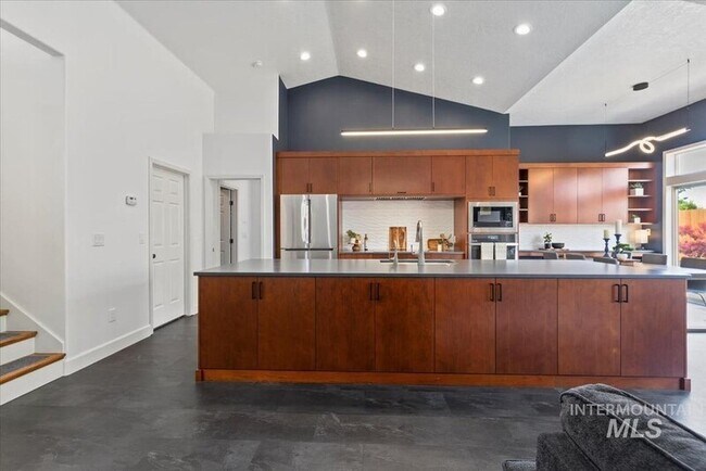 Building Photo - 12580 W Mardia St