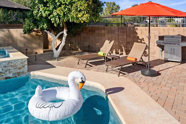 Building Photo - 14836 N Moon Valley Dr