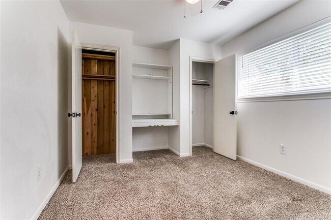 Building Photo - 514 Packer Ct