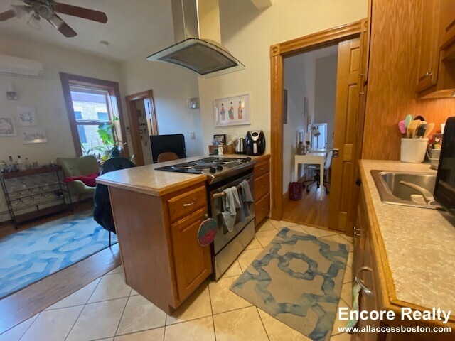 Building Photo - 66 Pinckney St