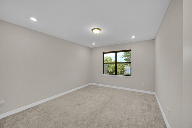 Building Photo - 4995 Cavelletti Rd
