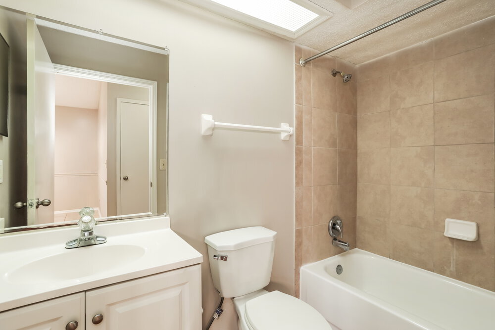 Building Photo - 8327 Argyle Corners Ct