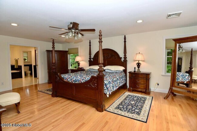 Building Photo - 88 Cobble Hill Dr