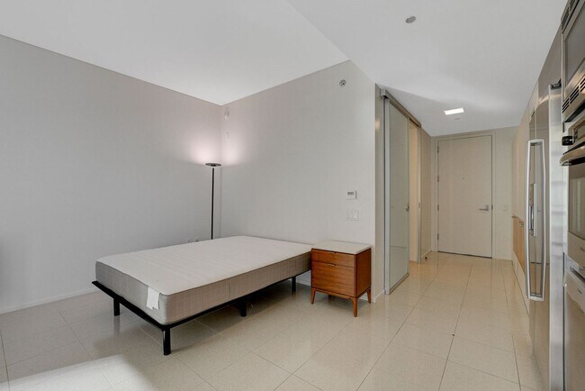 Building Photo - Stunning Strip Views from this Fully Furnished Studio Residence.