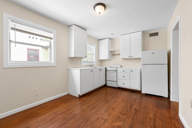 Building Photo - CHARMING 1 BEDROOM, 1 BATHROOM 1925 SPANISH MEDITERANEAN HOME LOCATED IN THE HIGHLY SOUGHT AFTER ...