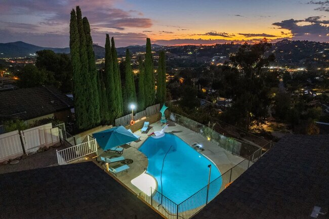 Building Photo - 1853 Penasco Rd