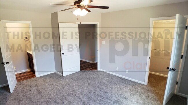 Building Photo - 1705 Evans Rd