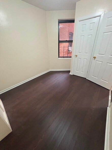 Building Photo - 256 Woodworth Ave