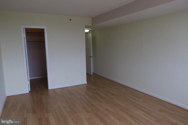 Building Photo - 3709 S George Mason Dr