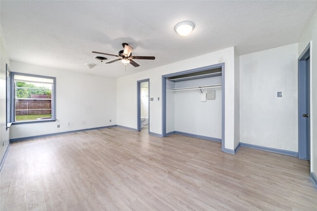 Building Photo - 1309 Jefferson St