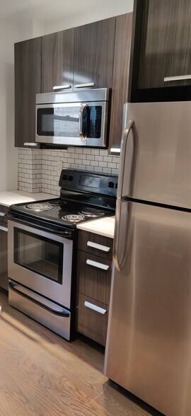 Primary Photo - 109 Queensberry St