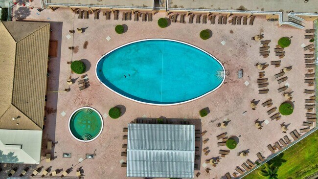 Building Photo - 15496 Lakes of Delray Blvd