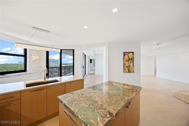 Building Photo - 6075 Pelican Bay Blvd