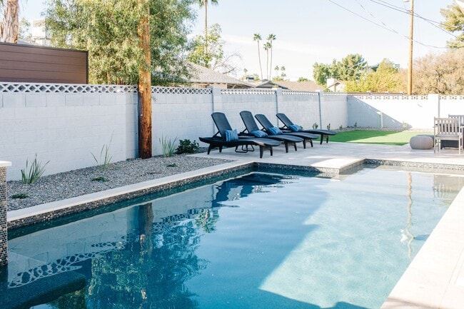 Building Photo - Fantastic home in the heart of Scottsdale!