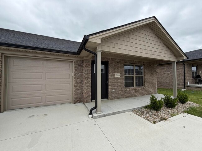 Building Photo - 7020 Caravan Dr
