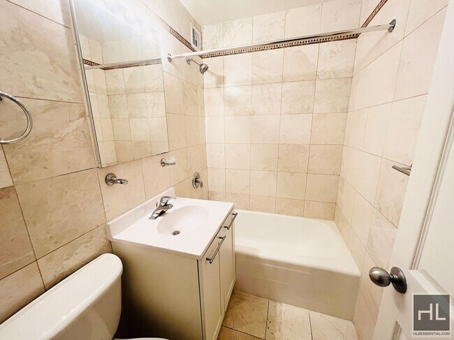 Building Photo - Fourth Avenue