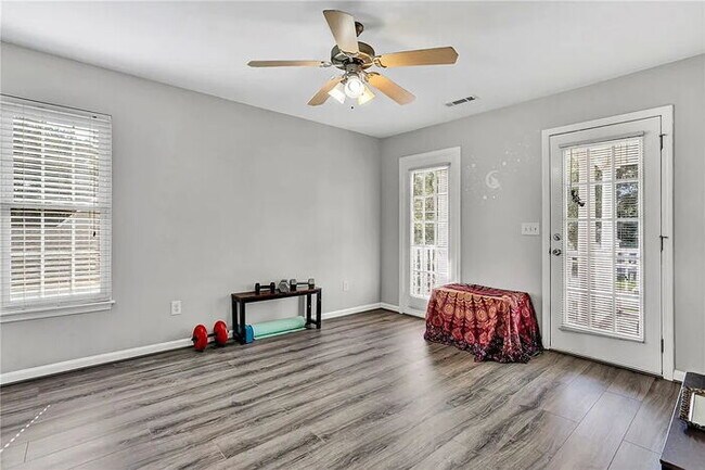 Building Photo - 175 Rock Moss Dr