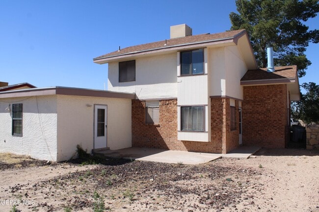 Building Photo - 1528 Sierra De Oro Dr