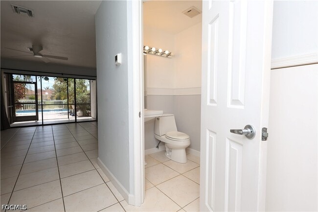 Building Photo - 26510 Southern Pines Dr