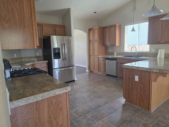 Building Photo - Executive Rental is a rare find