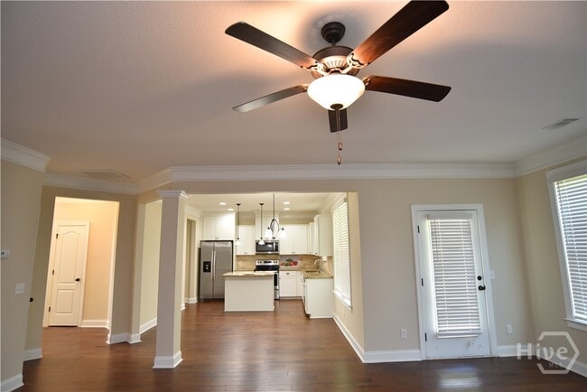 Building Photo - 215 Beckley Dr