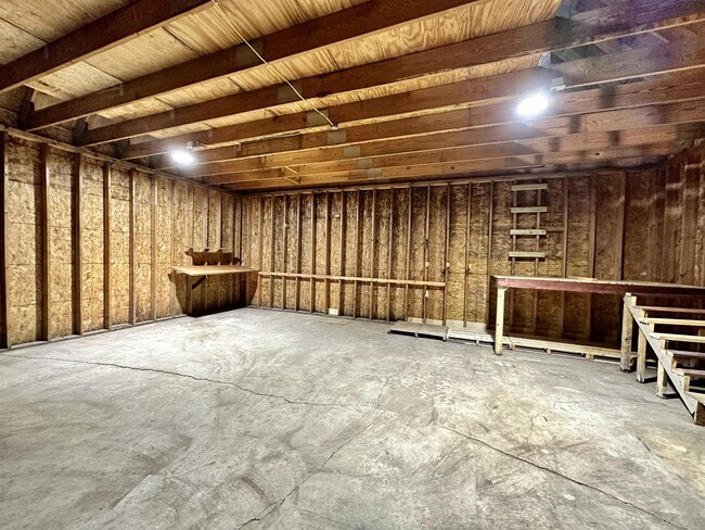 Building Photo - 1501 Bonnie Ave