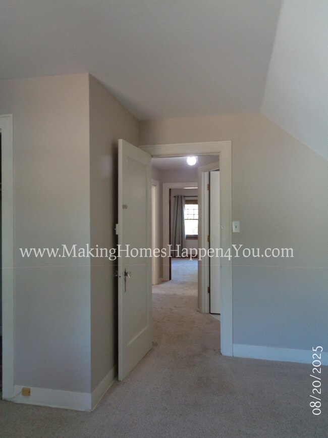 Building Photo - 2160 Trade St SE