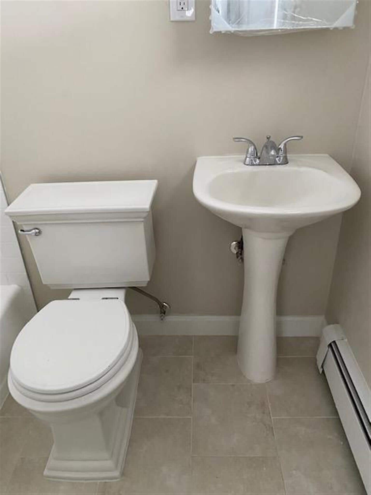 Building Photo - 22 Reed St