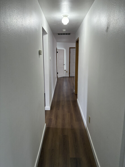 Hallway facing Living Room - 861 Edmonds Avenue Northeast