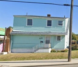 Building Photo - 2405 Youngstown Rd SE