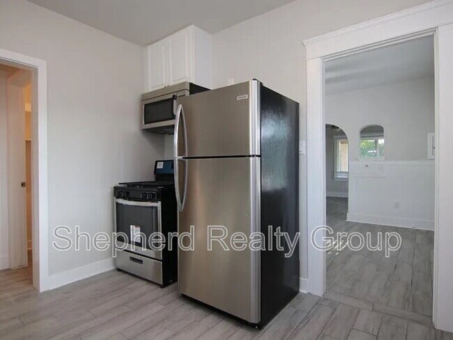 Building Photo - 3993 3rd St