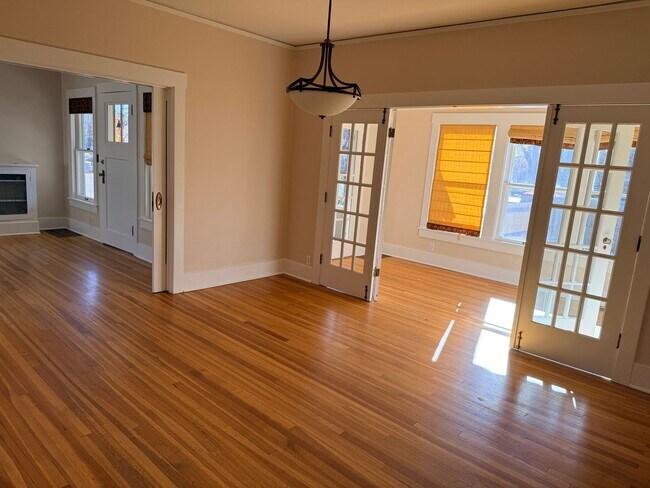 Building Photo - Nice single family home in the "OLD NORTH END"