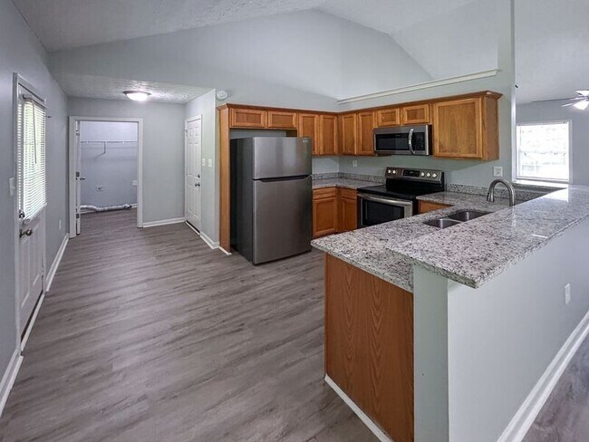 Building Photo - 242 Bridgeport Ln