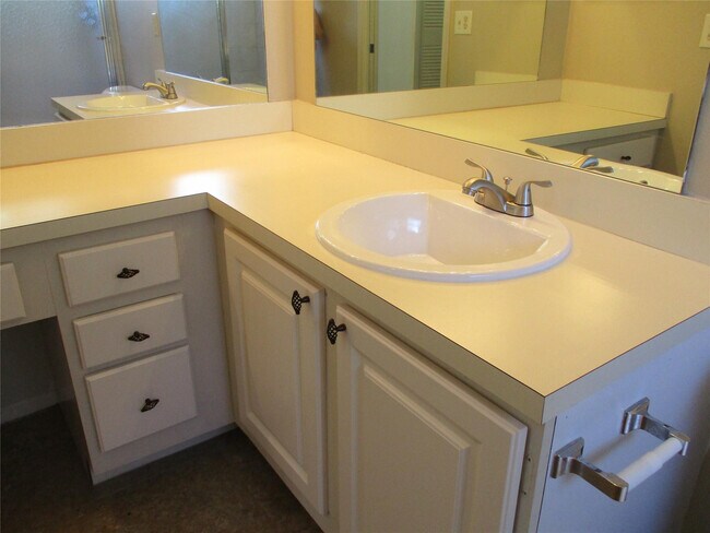 Building Photo - 23442 SW 57th Ave