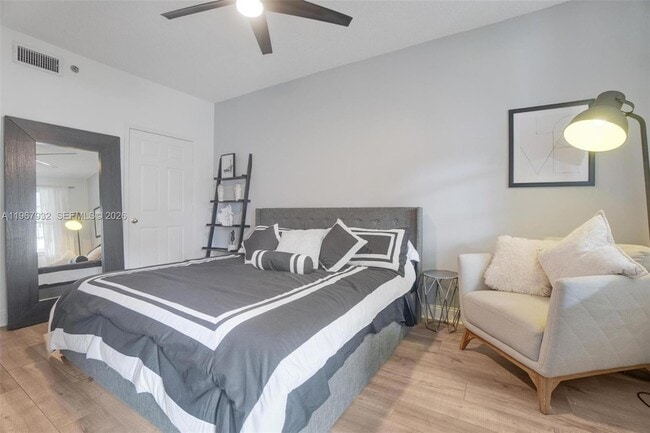 Building Photo - 3145 NE 184th St