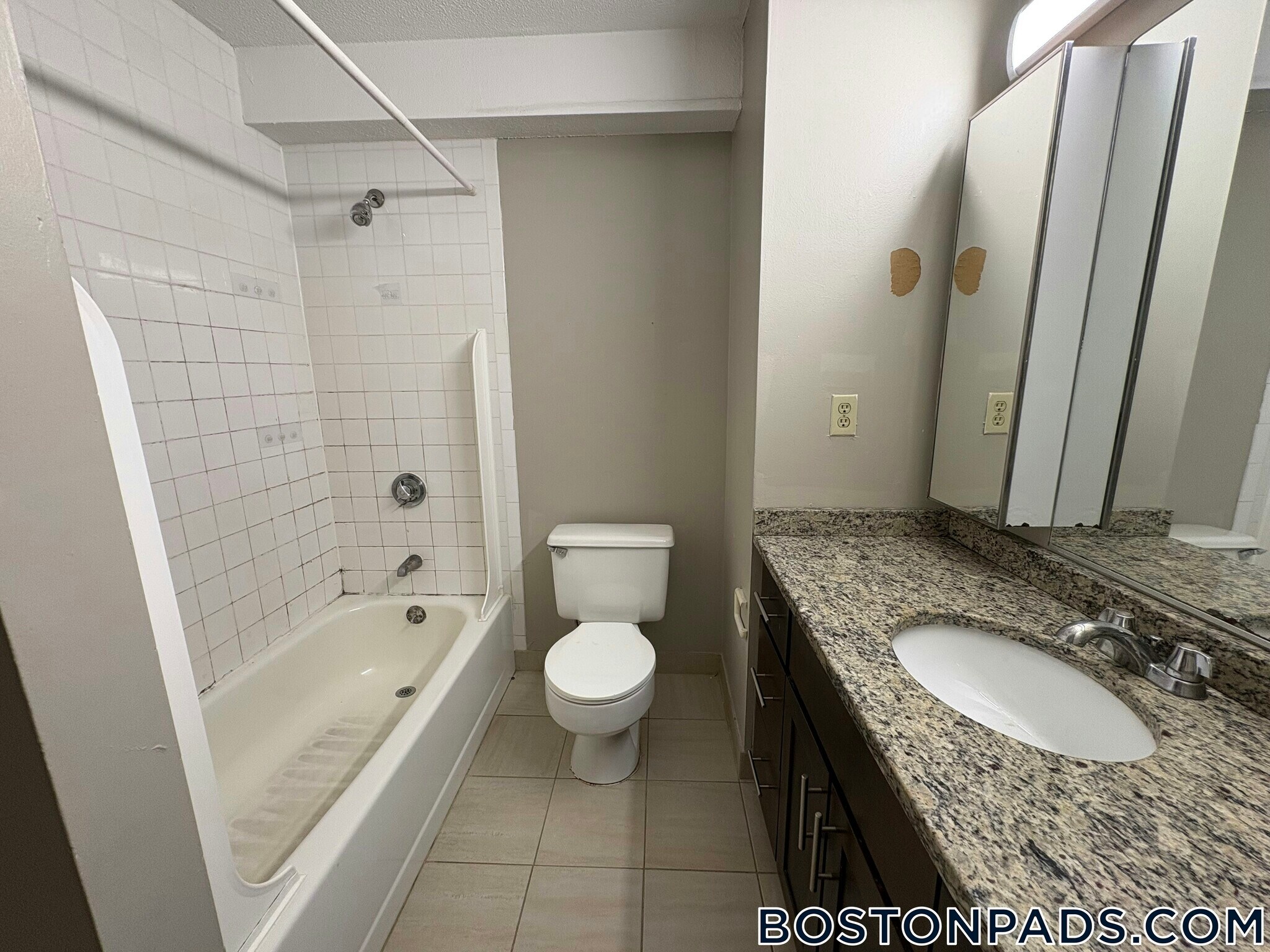 Building Photo - 146 N Beacon St